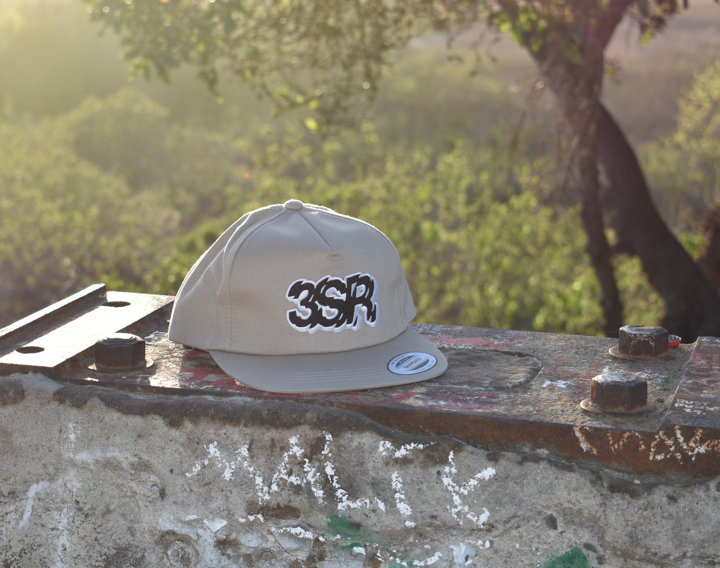 SAND LOGO HAT